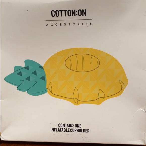 🔹NWT..Cotton On Inflatable Cupholder - Picture 4 of 6